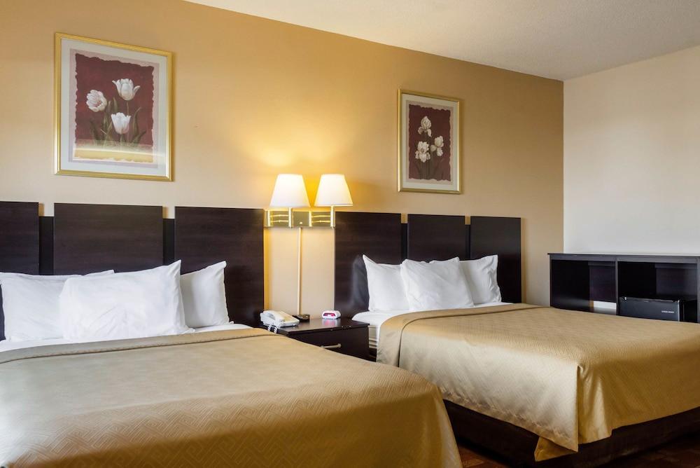 Econo Lodge Luverne I-90 Экстерьер фото