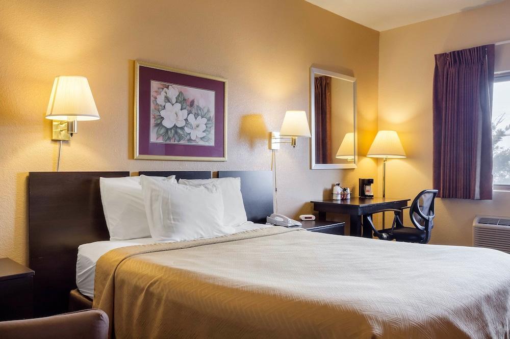 Econo Lodge Luverne I-90 Экстерьер фото